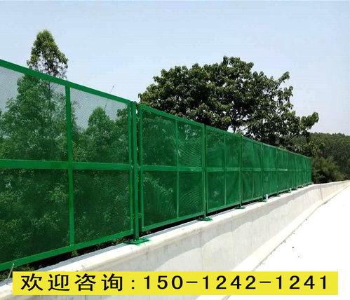 防眩目围网与防撞护栏 守护道路安全的隐形卫士